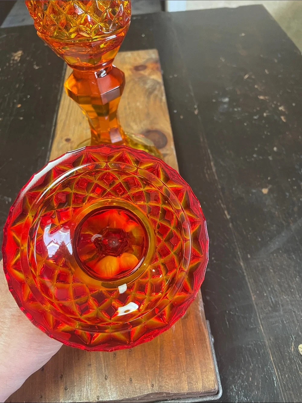 L. E. Smith Amberina Diamond Pointe Ombre Glass Apothecary Jar with Lid.